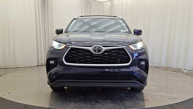 used 2022 Toyota Highlander car, priced at $37,991