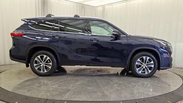 used 2022 Toyota Highlander car, priced at $37,991