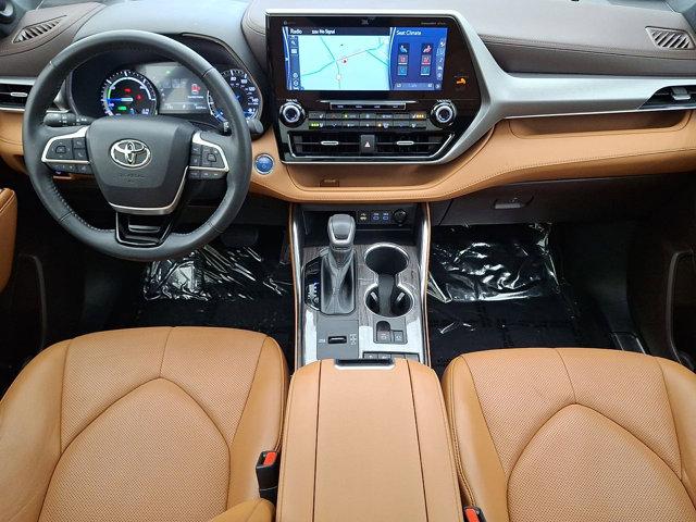 used 2022 Toyota Highlander car, priced at $43,993