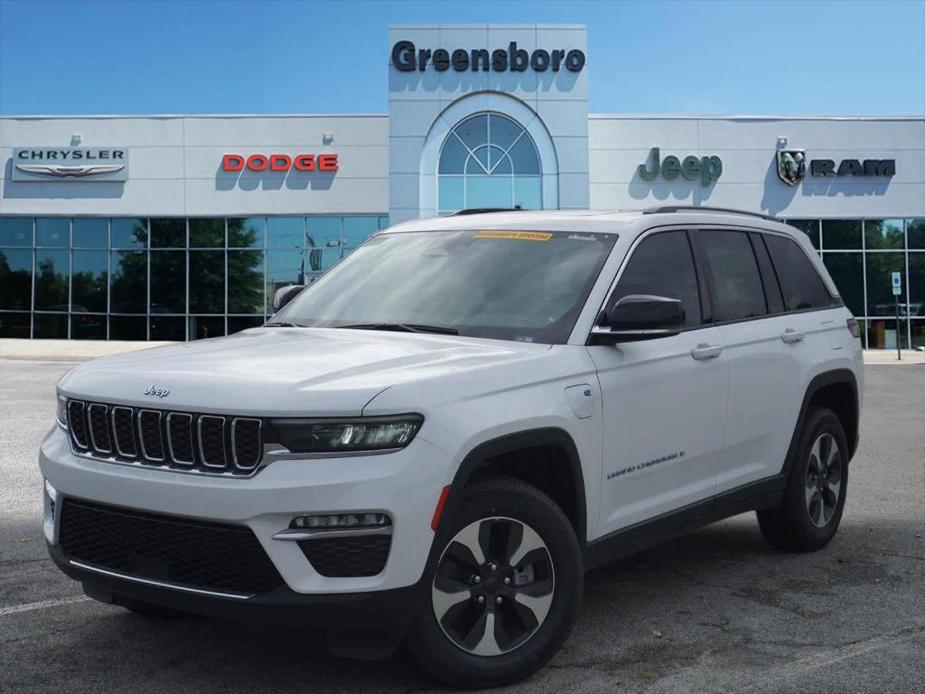 new 2023 Jeep Grand Cherokee 4xe car