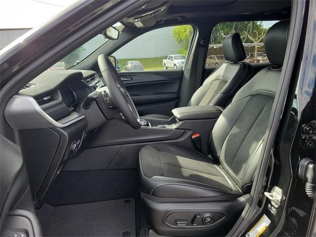 new 2023 Jeep Grand Cherokee L car