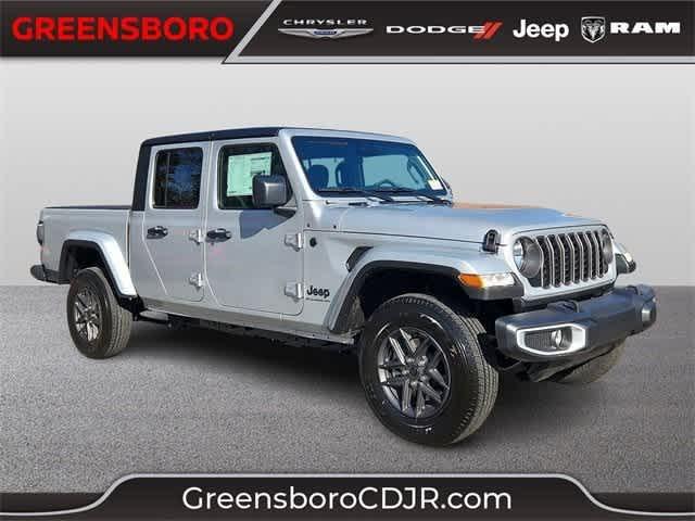 new 2024 Jeep Gladiator car, priced at $47,019