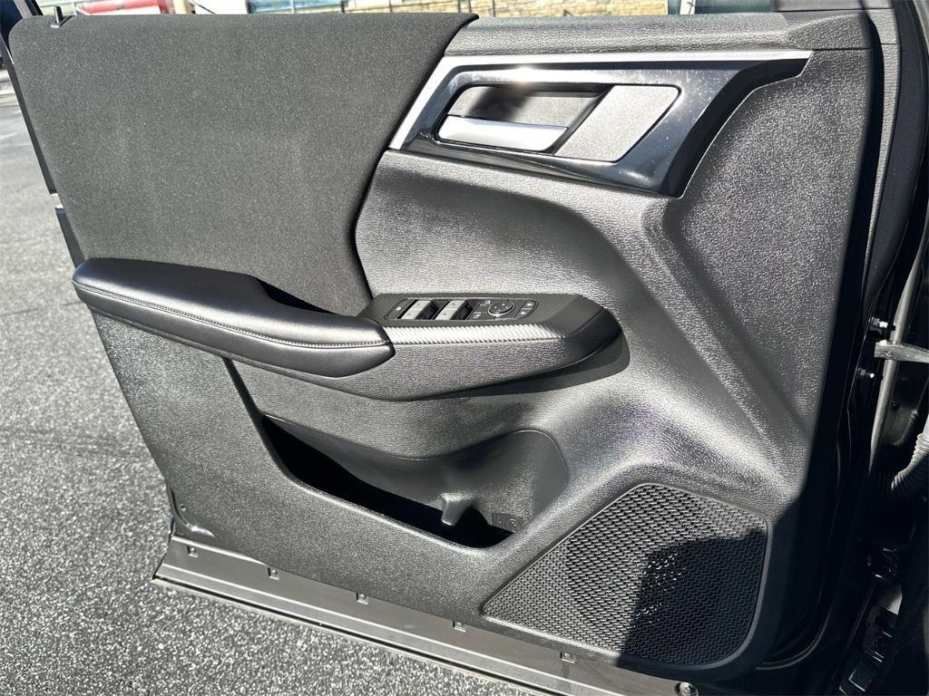 used 2024 Mitsubishi Outlander car, priced at $23,849