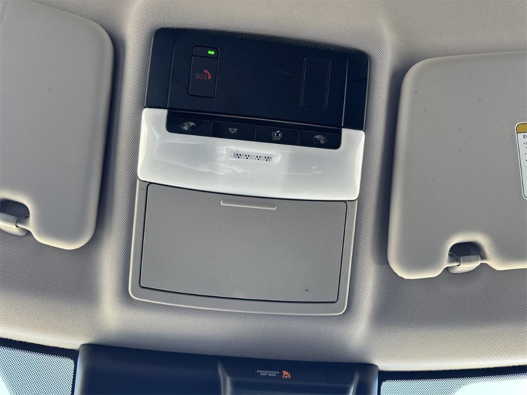 used 2024 Mitsubishi Outlander car, priced at $23,849