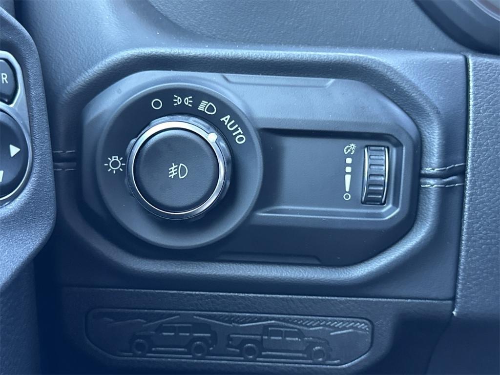 new 2025 Jeep Wrangler car