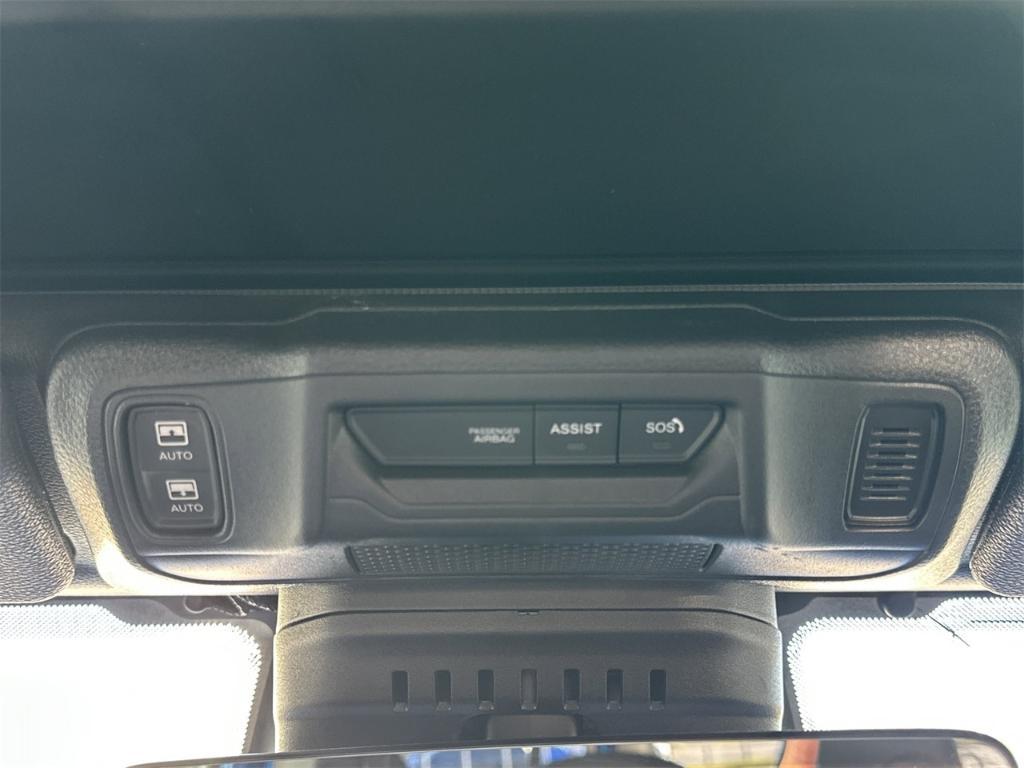 new 2025 Jeep Wrangler car