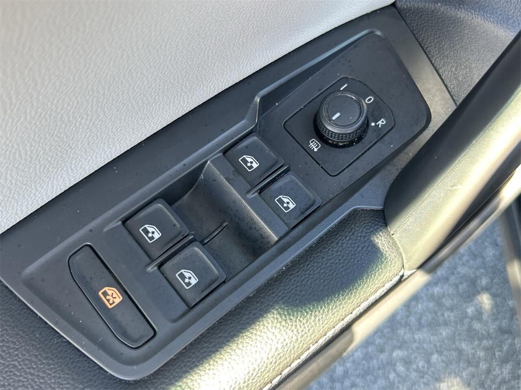 used 2022 Volkswagen Tiguan car, priced at $17,000