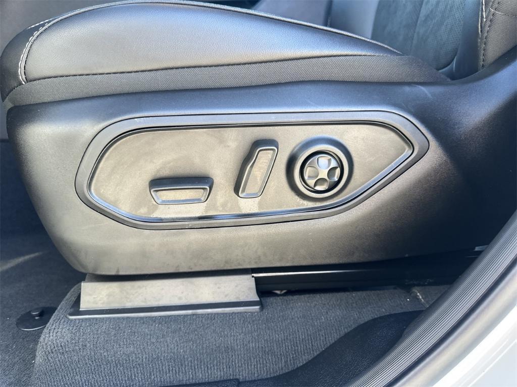 new 2025 Jeep Grand Cherokee L car, priced at $46,135