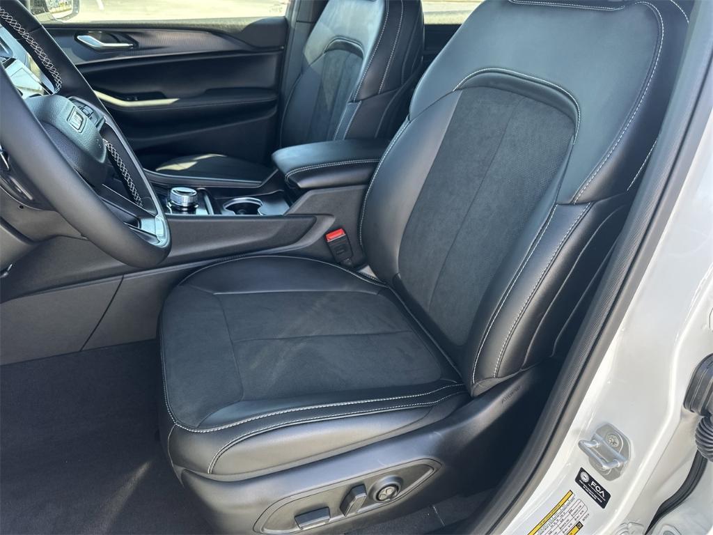 new 2025 Jeep Grand Cherokee L car, priced at $46,135