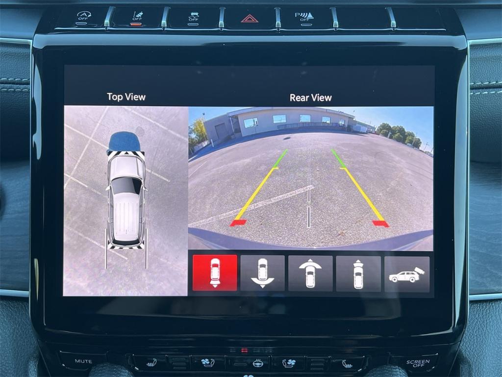 new 2025 Jeep Grand Cherokee car, priced at $55,660