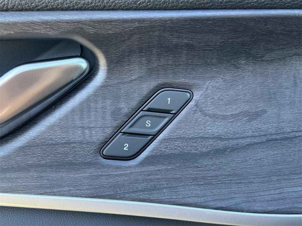 new 2025 Jeep Grand Cherokee car, priced at $55,660