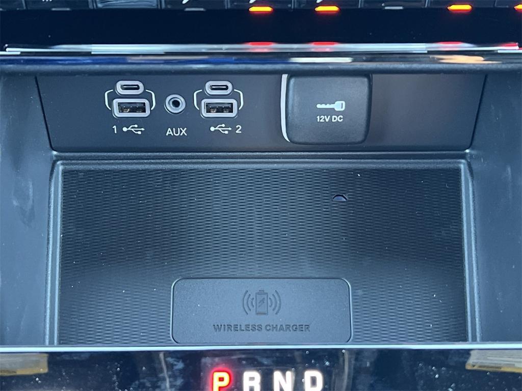 new 2025 Jeep Grand Cherokee car, priced at $55,660