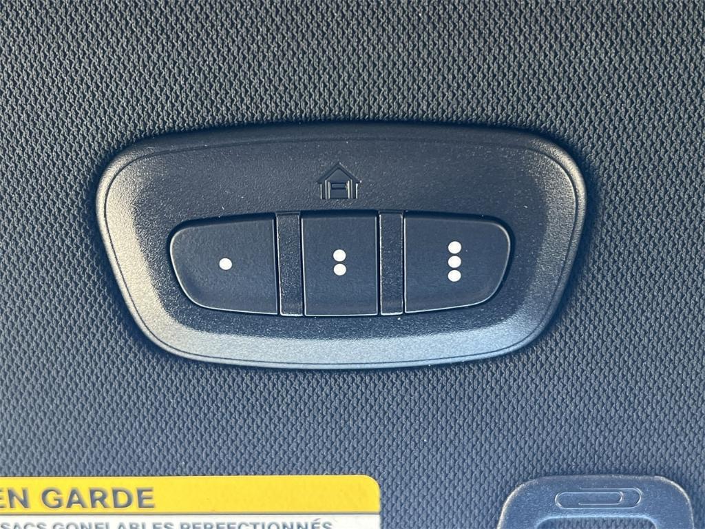 new 2025 Jeep Grand Cherokee car, priced at $55,660