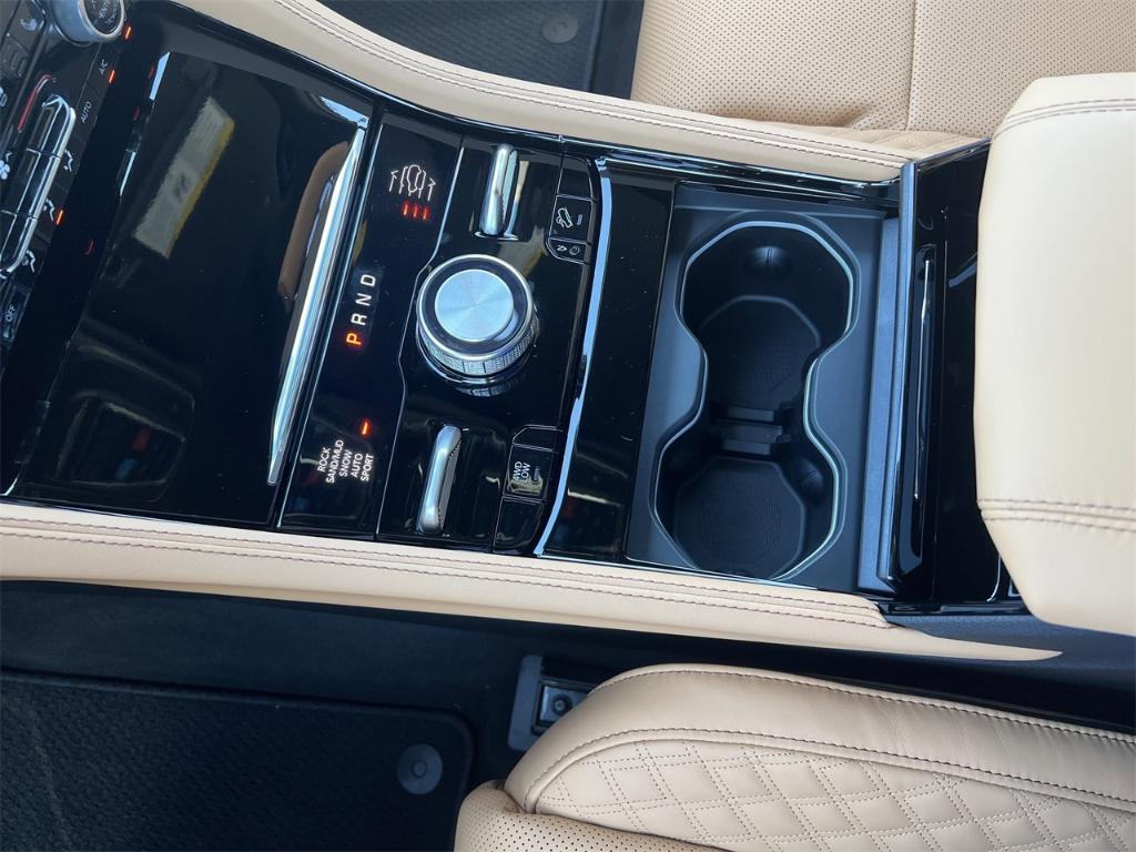 new 2025 Jeep Grand Cherokee car, priced at $70,830