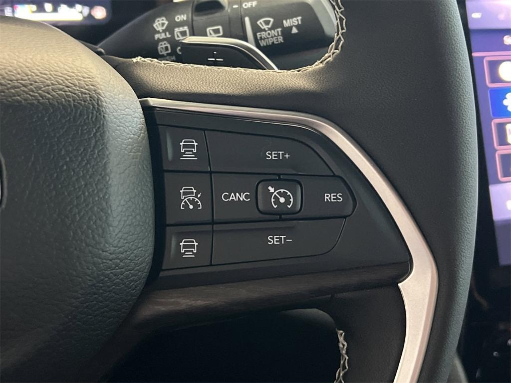 new 2025 Jeep Grand Cherokee car, priced at $55,660