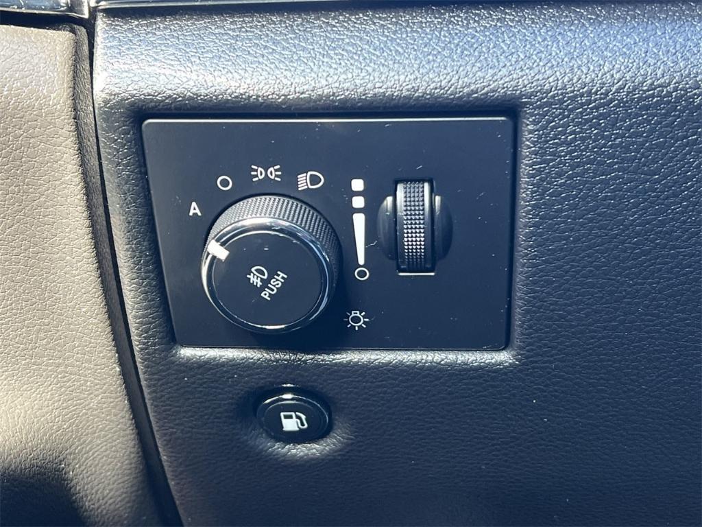 used 2020 Jeep Grand Cherokee car, priced at $18,140