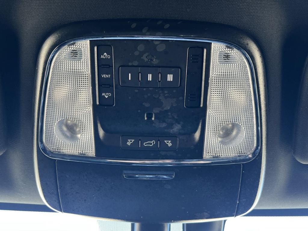 used 2020 Jeep Grand Cherokee car, priced at $15,500