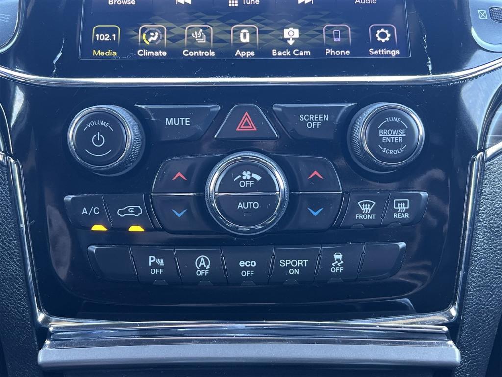 used 2020 Jeep Grand Cherokee car, priced at $18,140