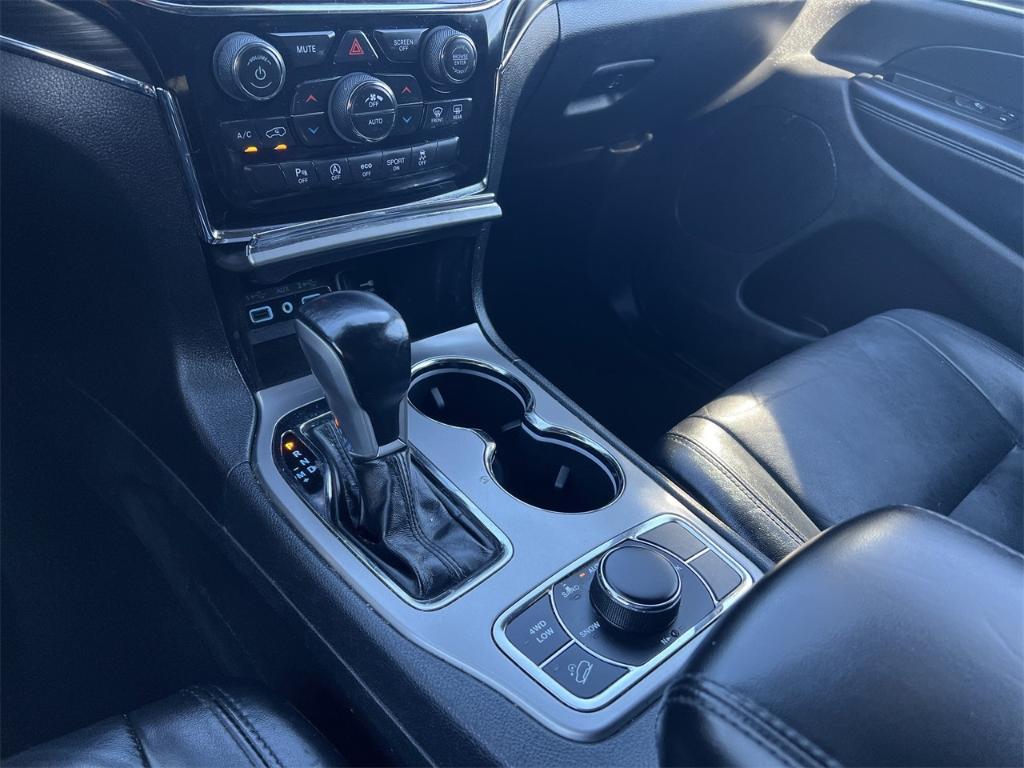 used 2020 Jeep Grand Cherokee car, priced at $18,140