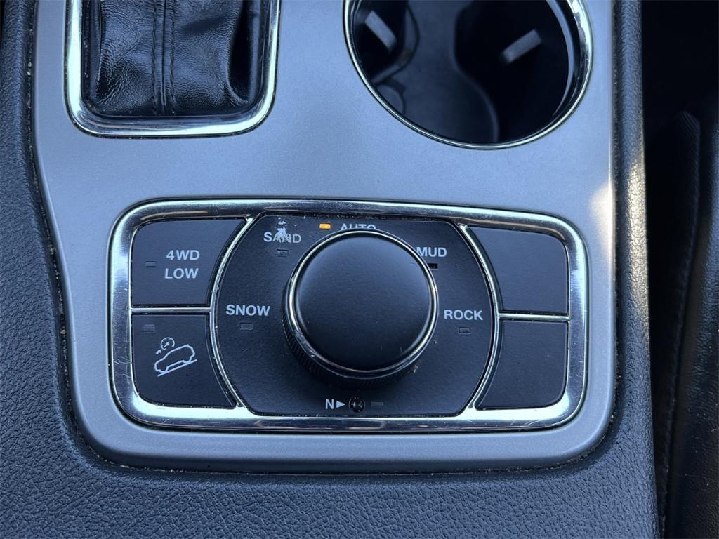 used 2020 Jeep Grand Cherokee car, priced at $18,140