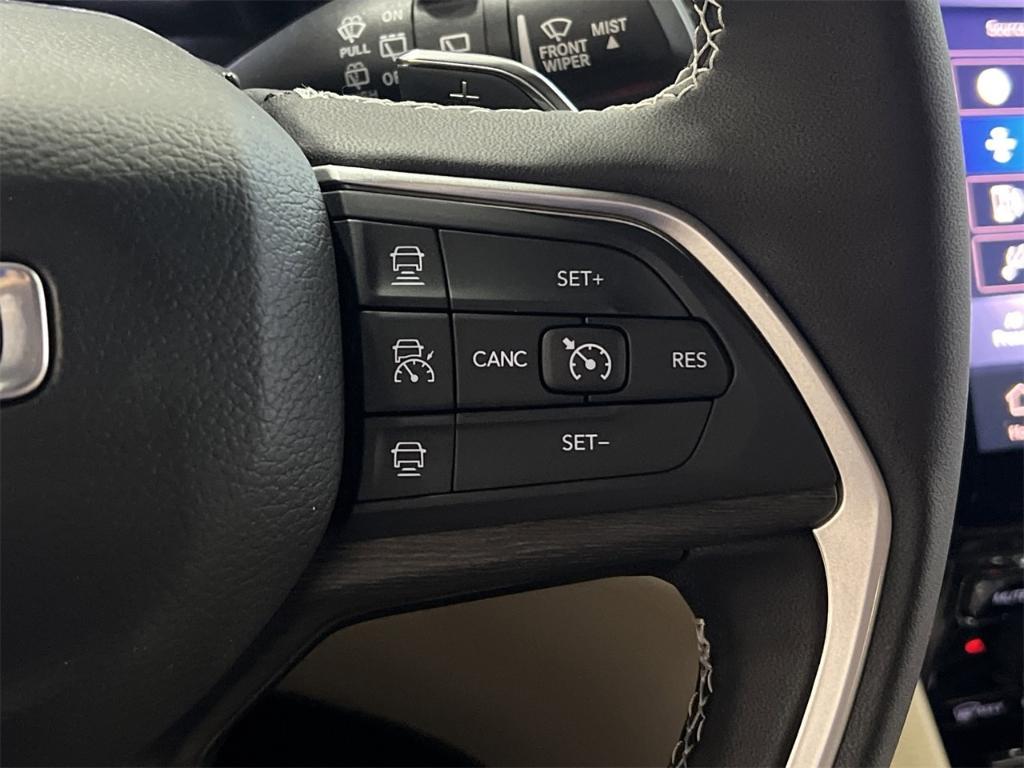 new 2025 Jeep Grand Cherokee car, priced at $55,660