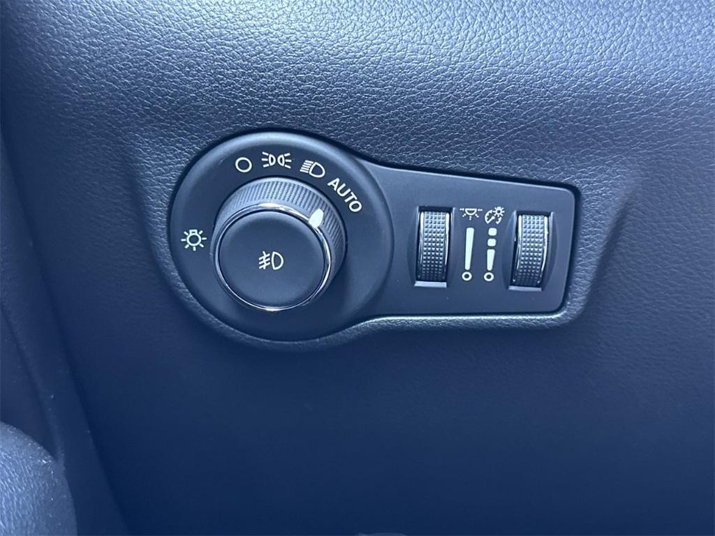 new 2026 Jeep Compass car, priced at $33,185