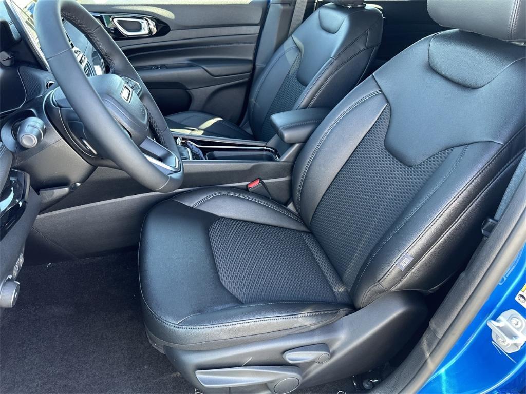 new 2026 Jeep Compass car, priced at $33,185