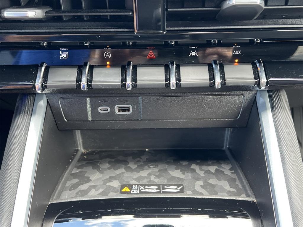 used 2023 Chevrolet Colorado car, priced at $33,000