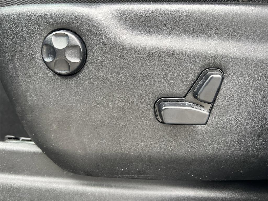 used 2020 Jeep Grand Cherokee car, priced at $20,357