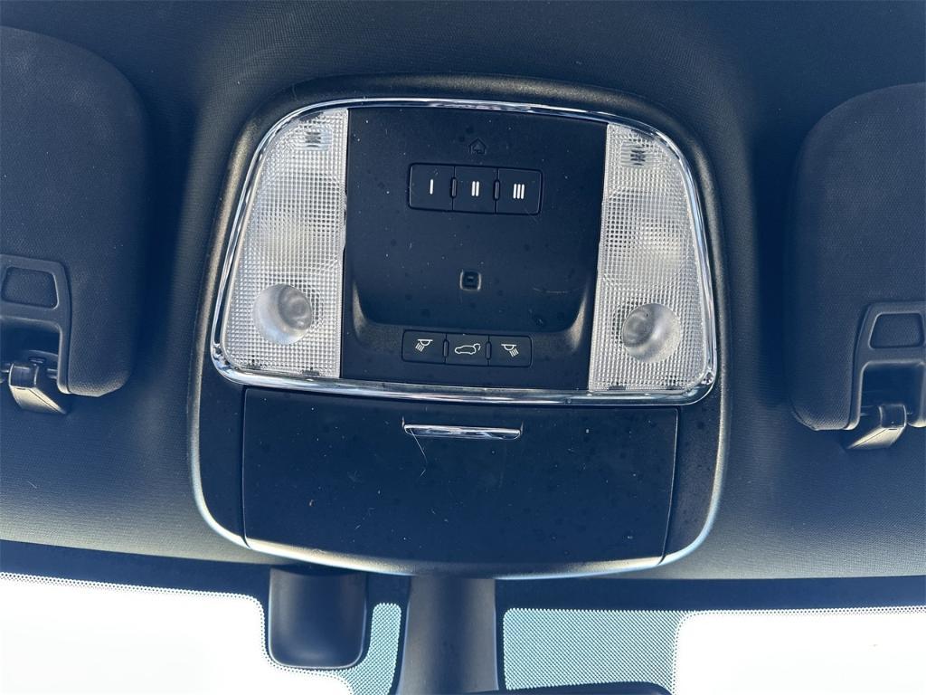 used 2021 Jeep Grand Cherokee car, priced at $18,500