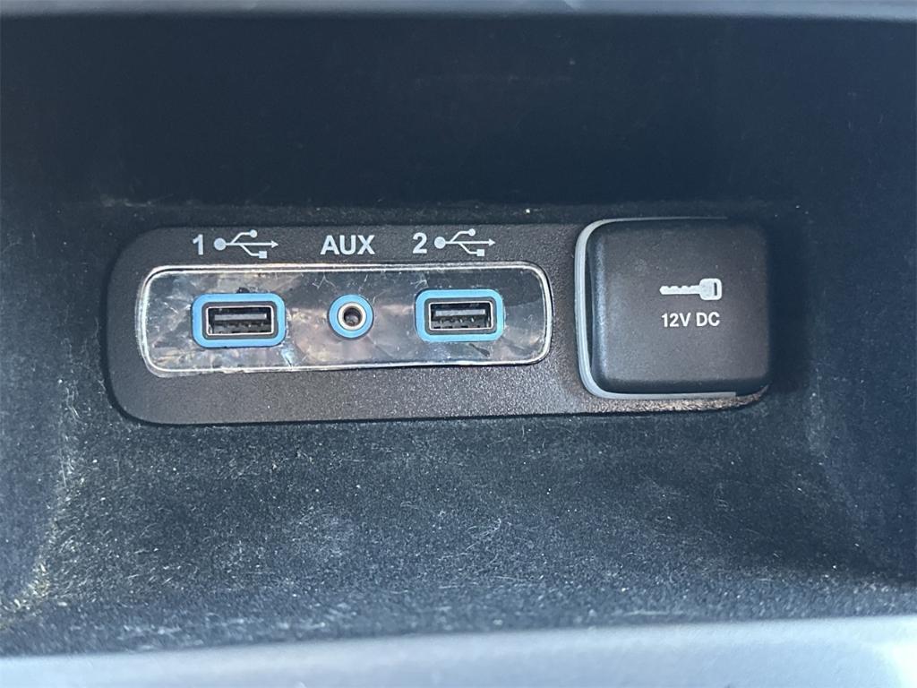 used 2021 Jeep Grand Cherokee car, priced at $18,500