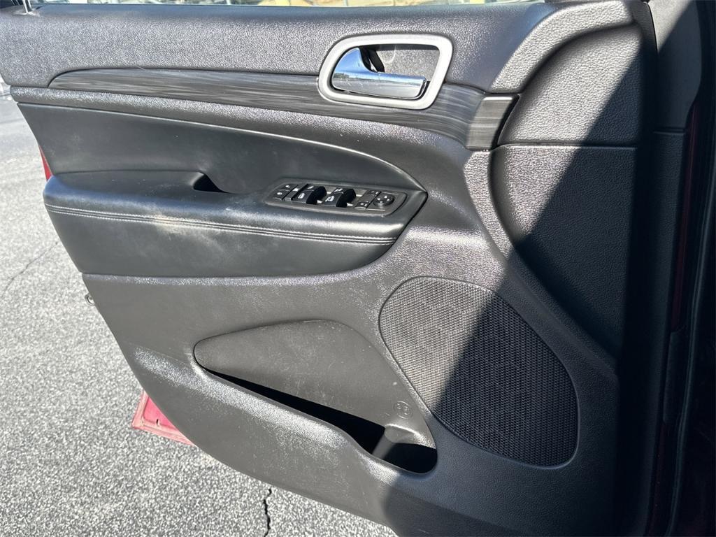 used 2021 Jeep Grand Cherokee car, priced at $18,500