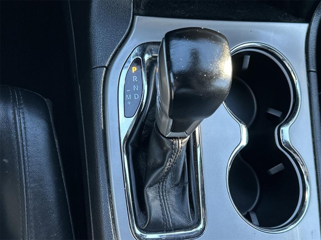 used 2021 Jeep Grand Cherokee car, priced at $18,500