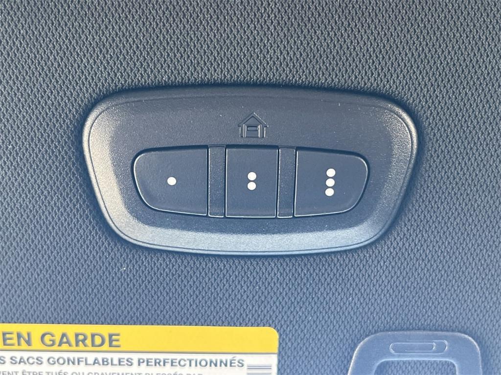 new 2025 Jeep Grand Cherokee car, priced at $55,660