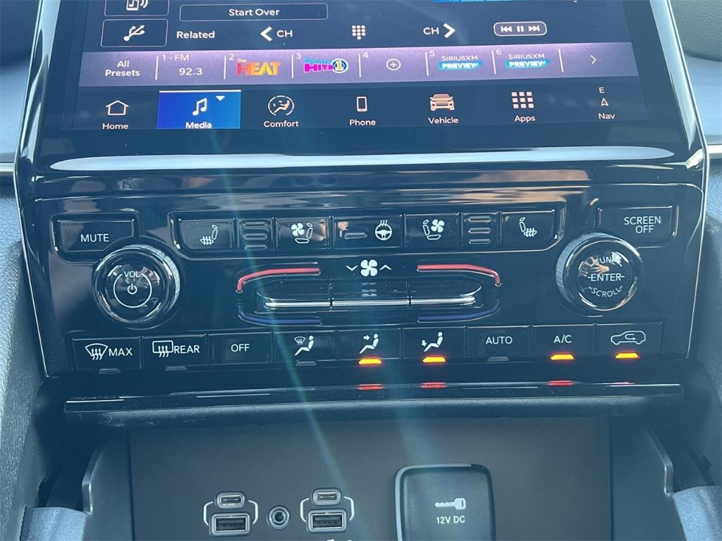 new 2025 Jeep Grand Cherokee car, priced at $55,660