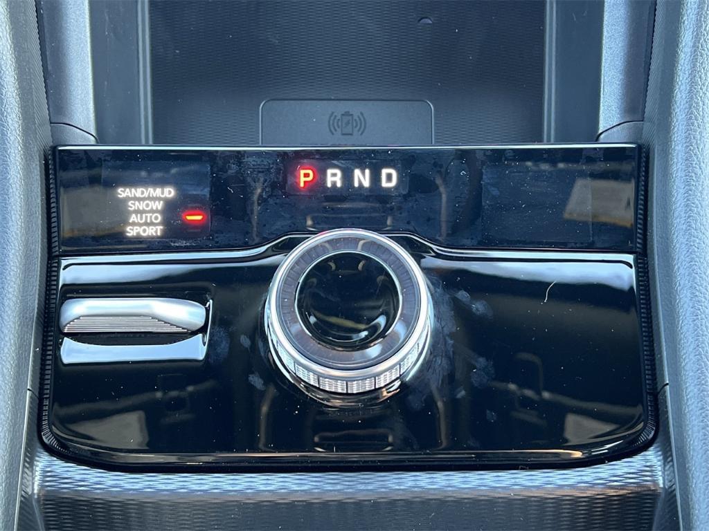 new 2025 Jeep Grand Cherokee car, priced at $55,660