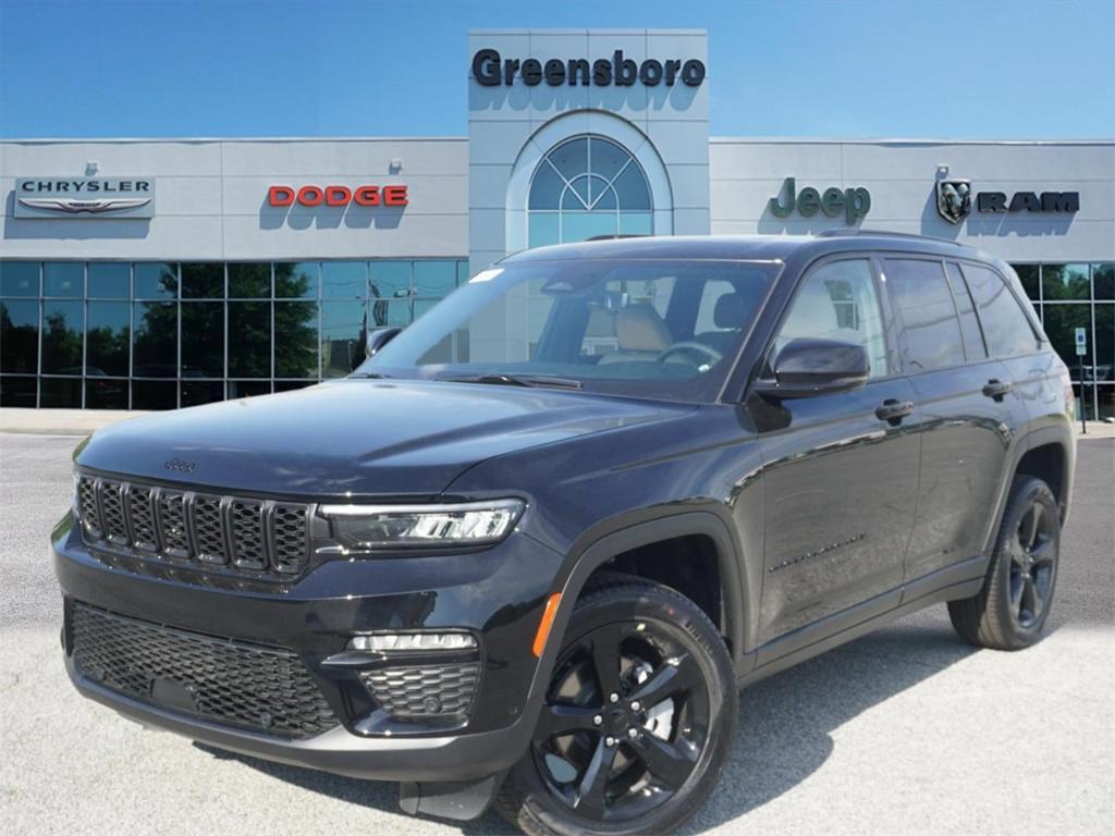 new 2025 Jeep Grand Cherokee car, priced at $55,660