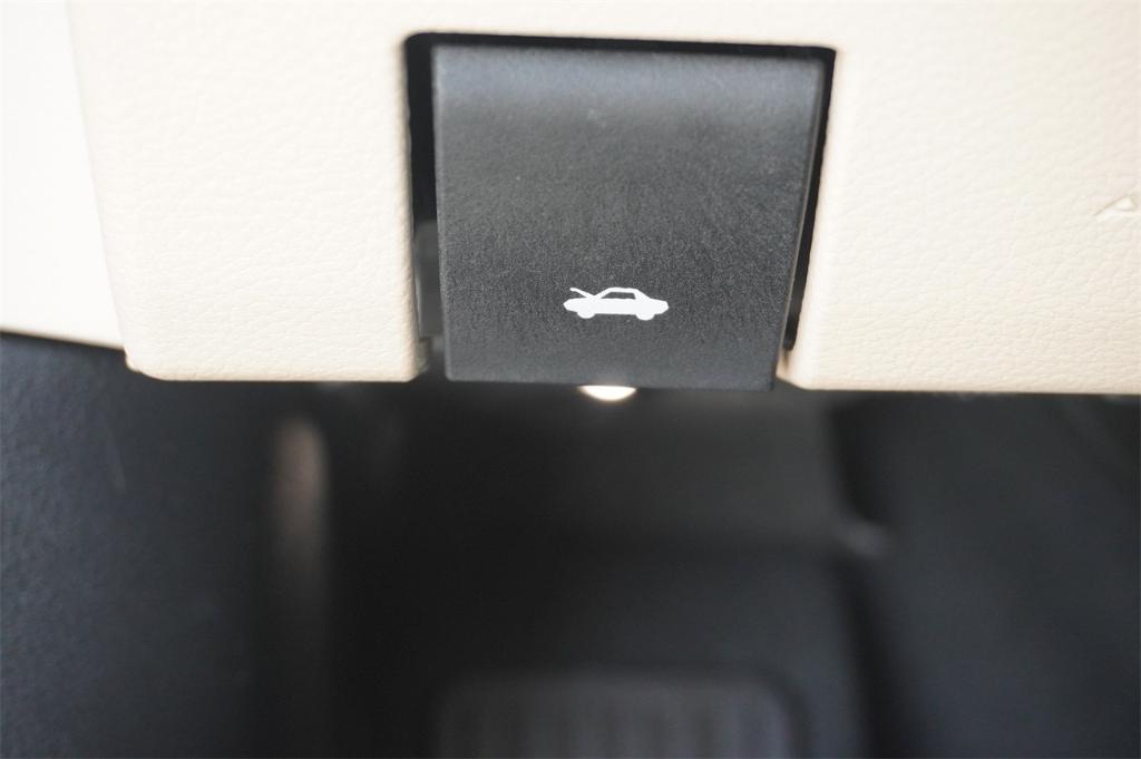 new 2025 Jeep Grand Cherokee car, priced at $55,660