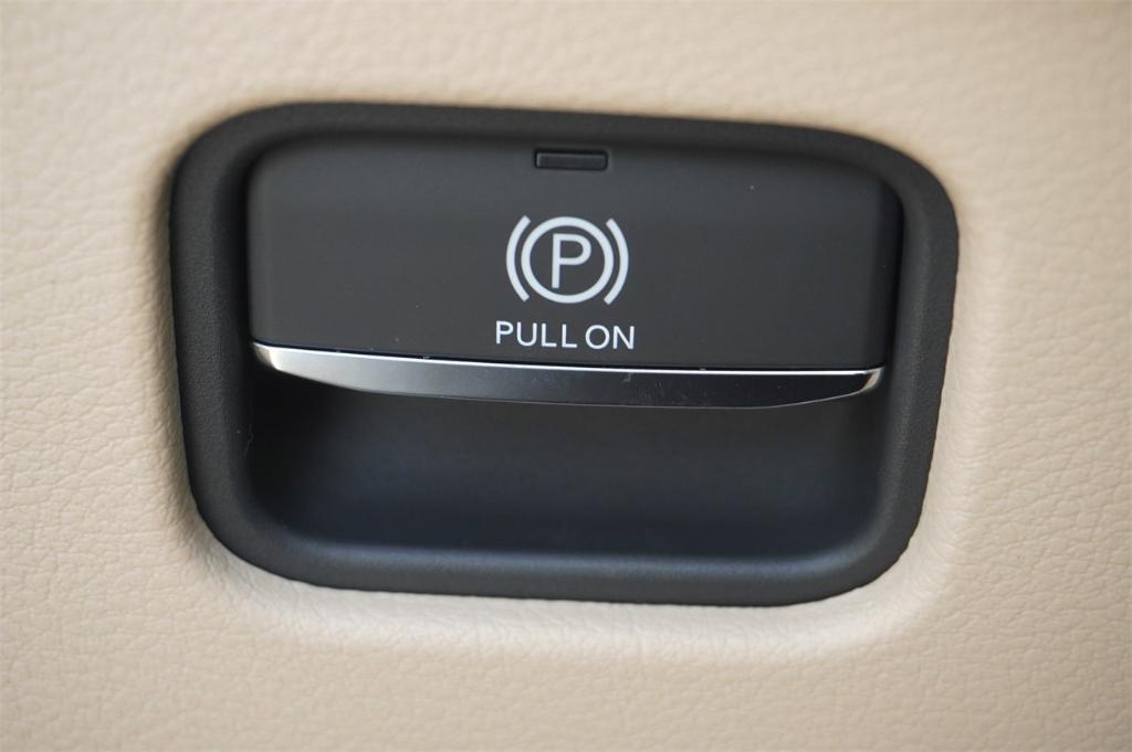 new 2025 Jeep Grand Cherokee car, priced at $55,660