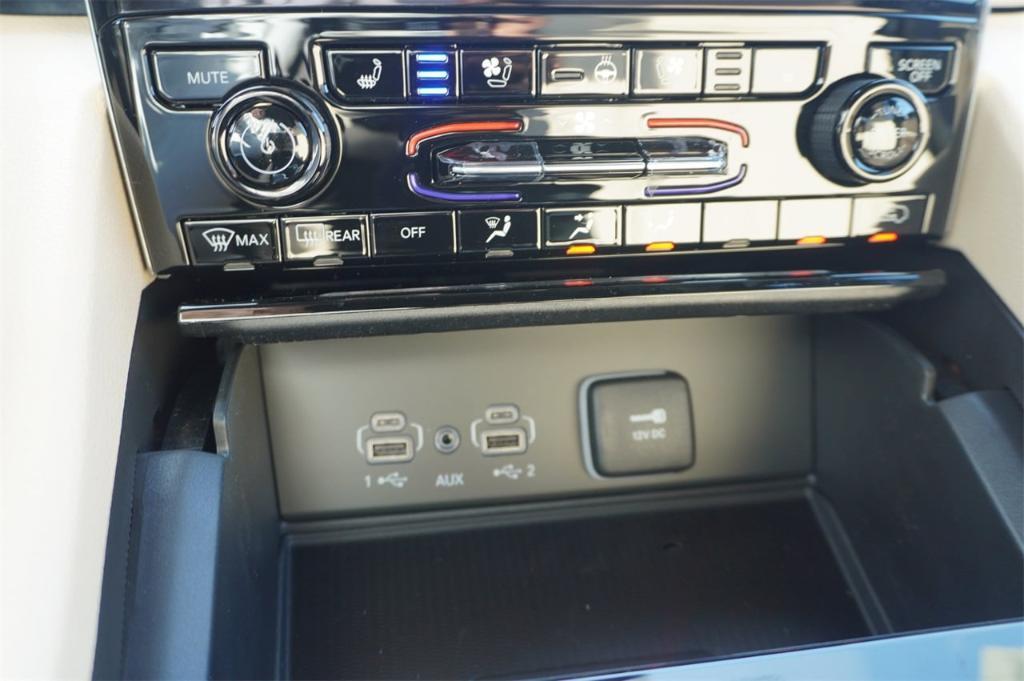 new 2025 Jeep Grand Cherokee car, priced at $55,660