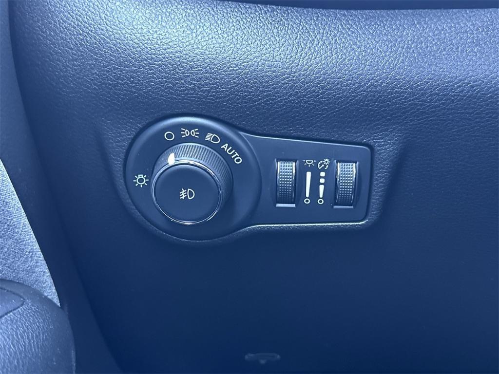 used 2022 Jeep Compass car, priced at $17,445