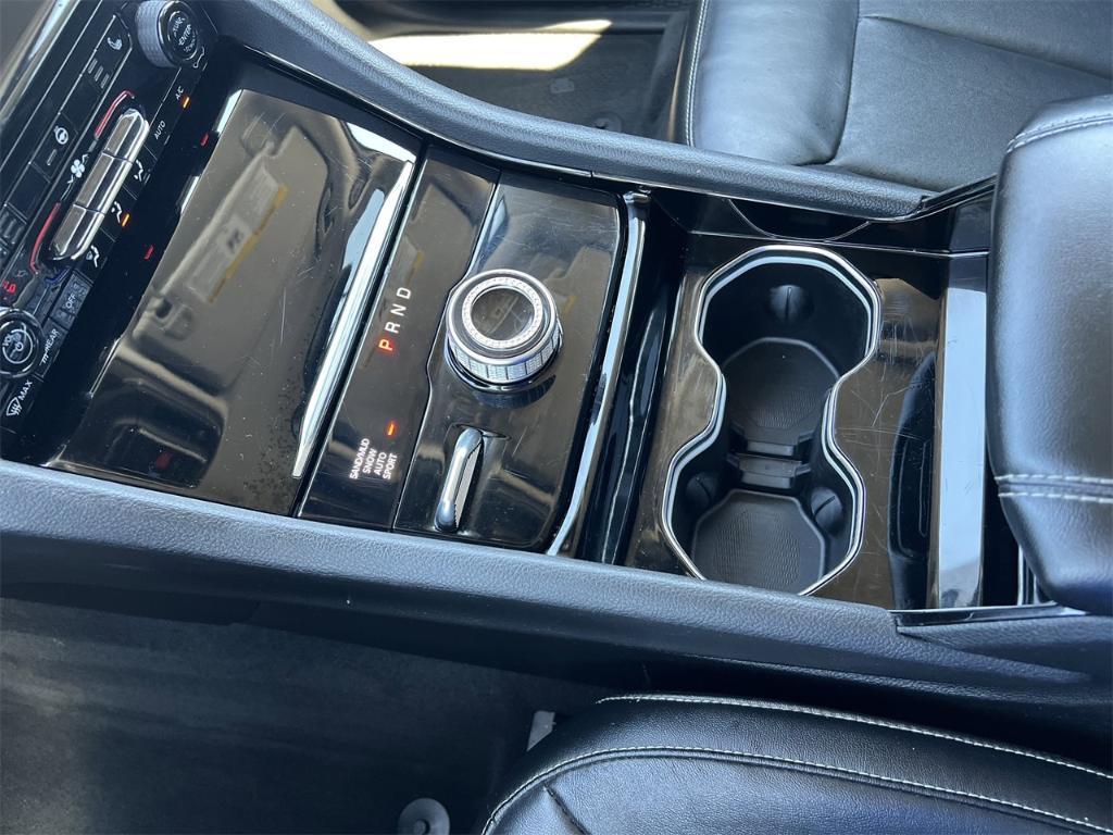 used 2022 Jeep Grand Cherokee L car, priced at $25,000