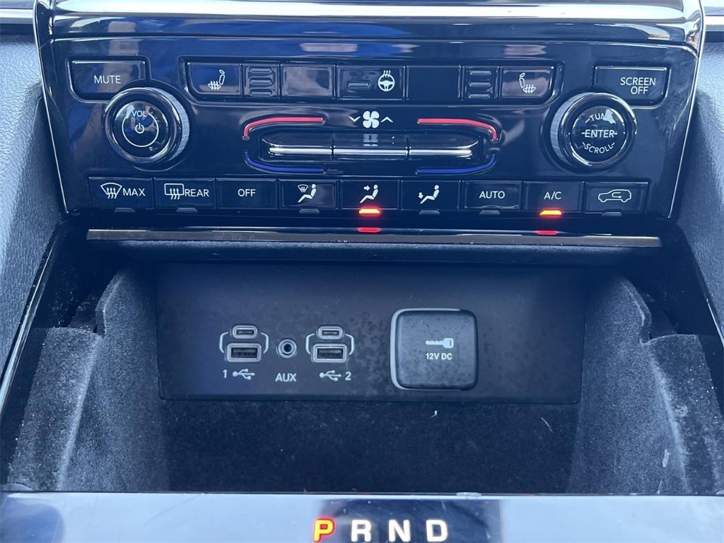 used 2022 Jeep Grand Cherokee L car, priced at $25,000