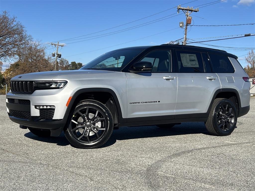 new 2025 Jeep Grand Cherokee L car, priced at $55,835