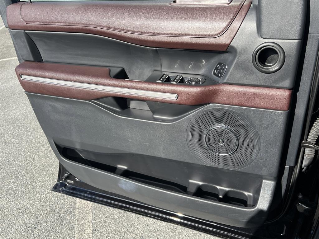 used 2023 Ford Expedition Max car, priced at $40,000