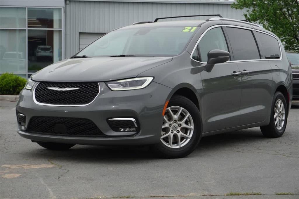 used 2021 Chrysler Pacifica car, priced at $23,450