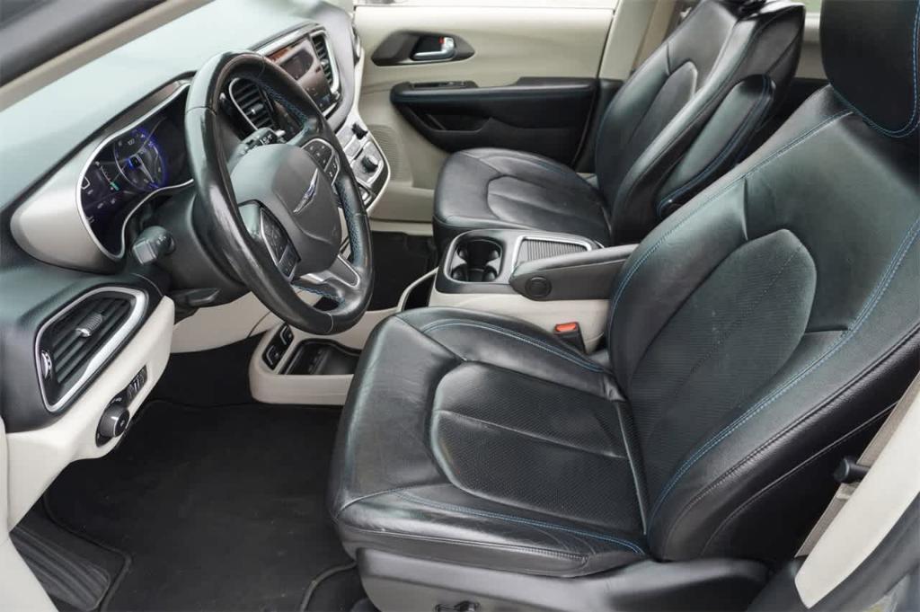 used 2021 Chrysler Pacifica car, priced at $23,122