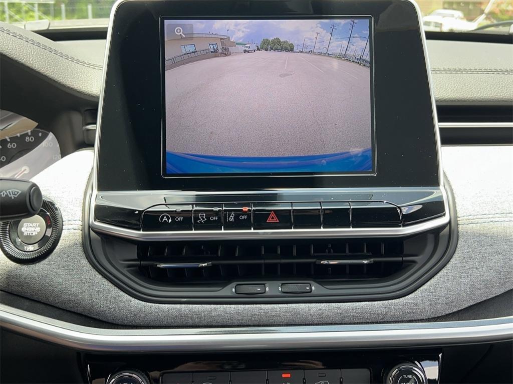 new 2025 Jeep Compass car, priced at $30,760