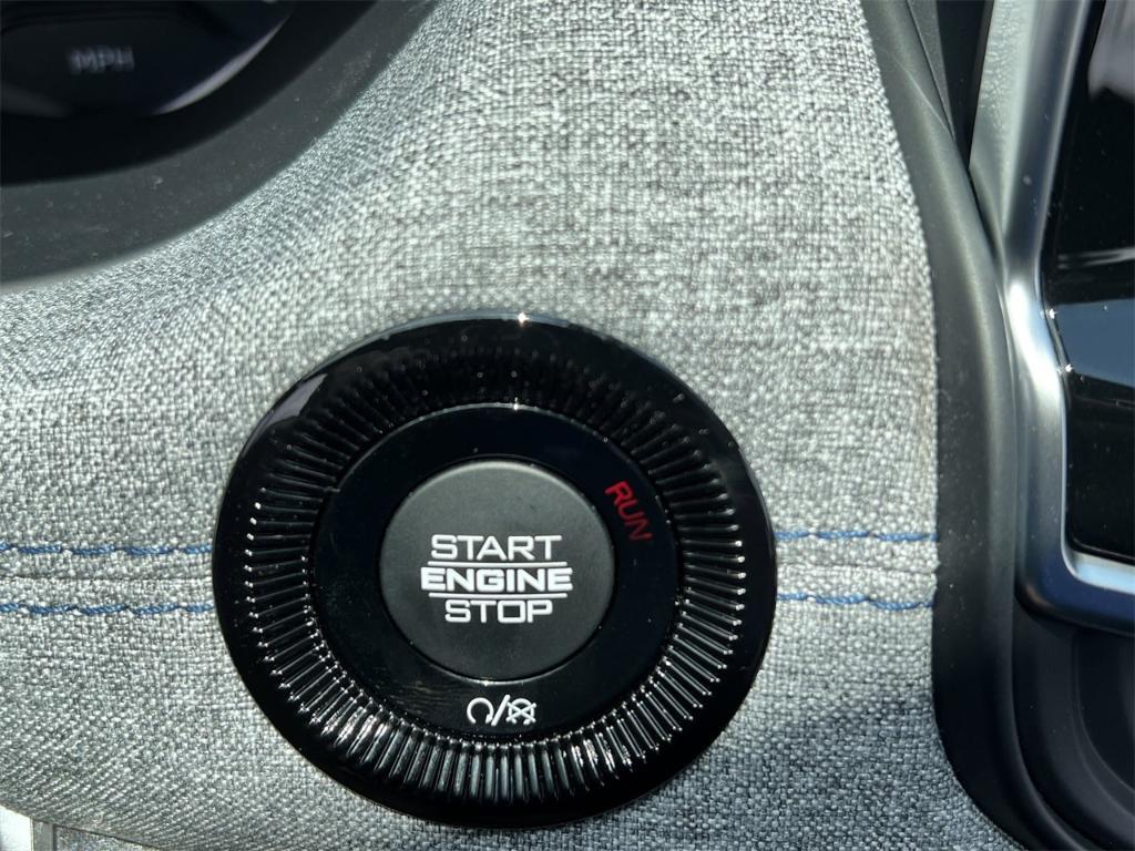 new 2025 Jeep Compass car, priced at $30,760