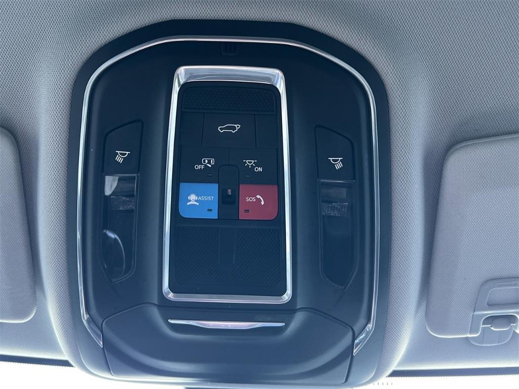 used 2022 Jeep Grand Cherokee L car, priced at $28,000